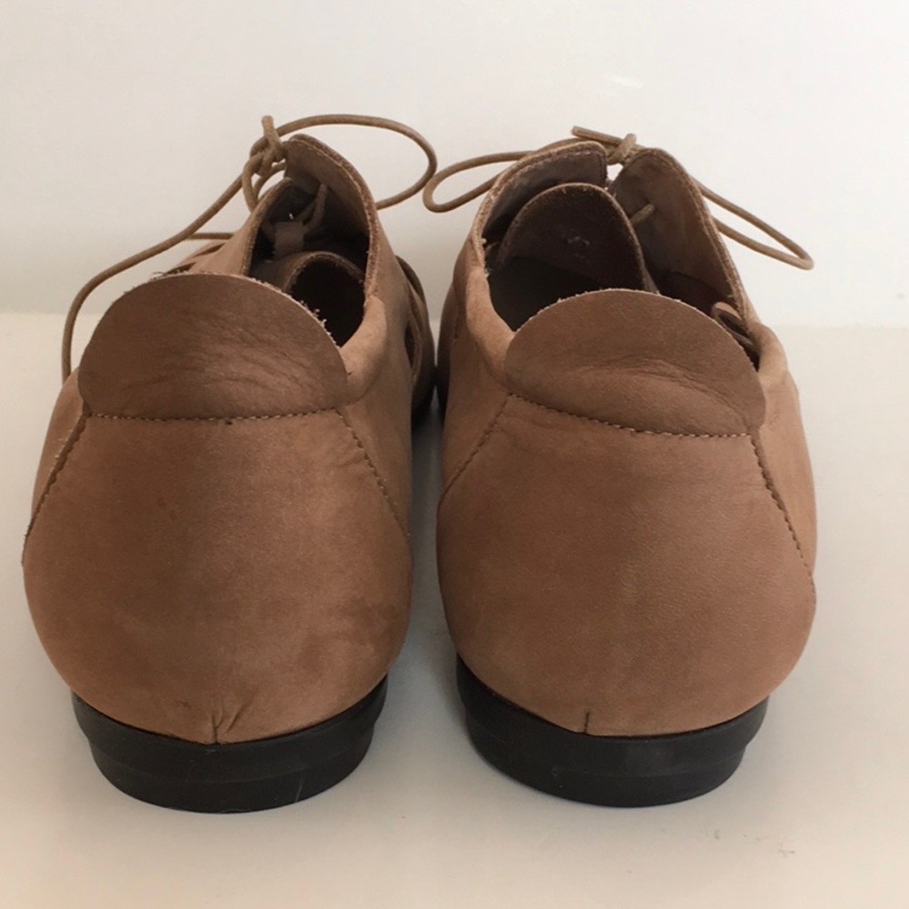 Sesto Meucci Tan Suede Leather Lace Up Loafer W/ Decorative Cut Outs Size 10 - Picture 4 of 8